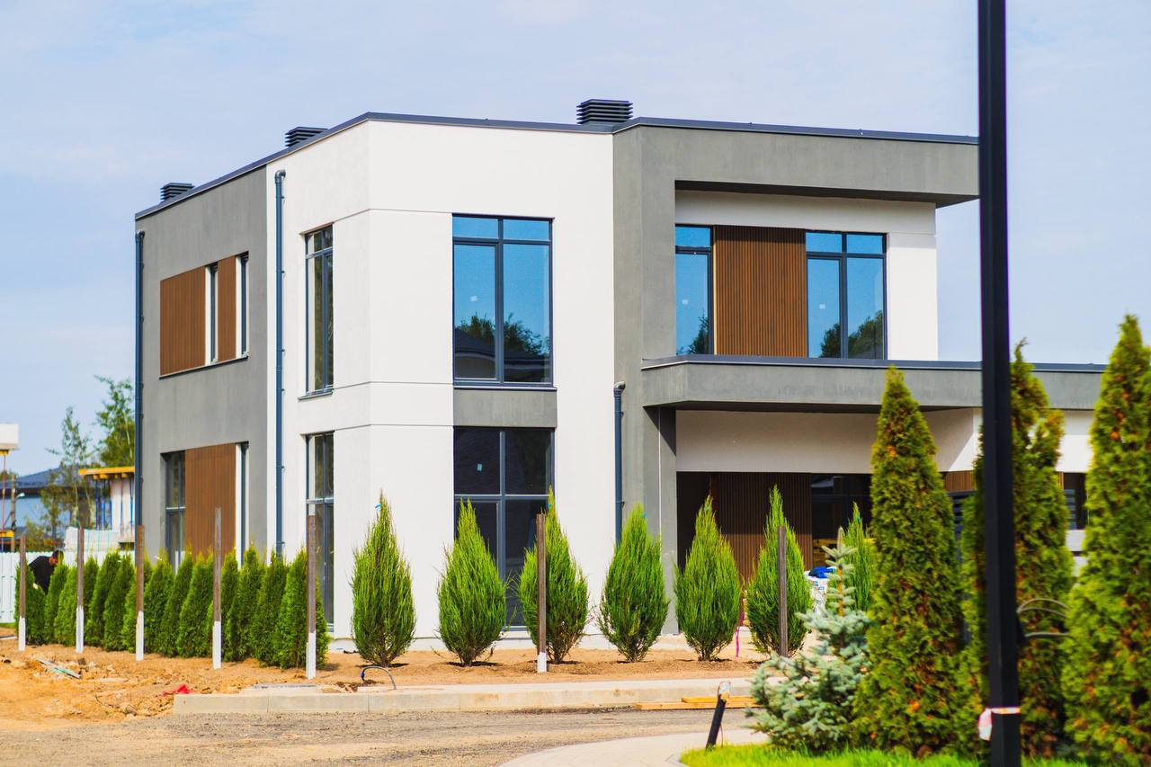 Началось строительство коттеджей первой очереди